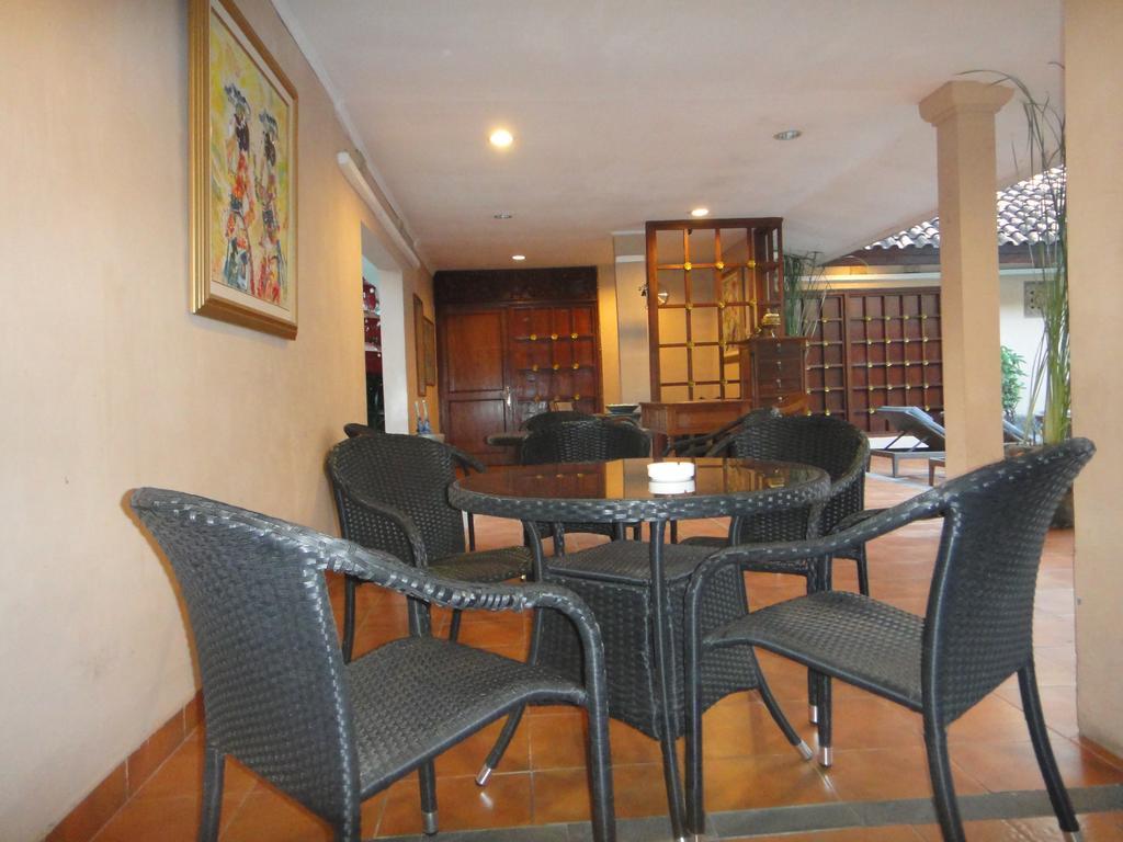 Balira Airport Hotel Kuta Lombok Exterior foto