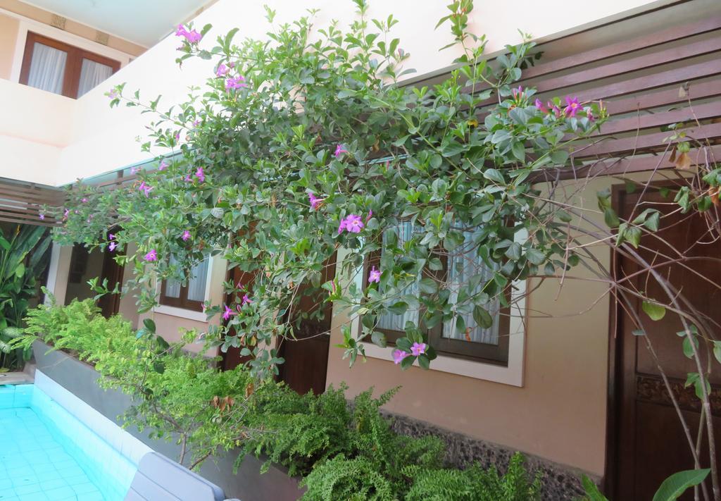 Balira Airport Hotel Kuta Lombok Exterior foto